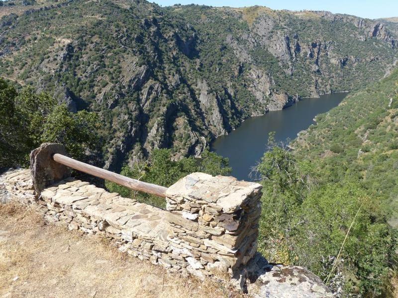 Cabeza del Caballo La Resbalina Casa Rural المظهر الخارجي الصورة